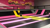 Trampoline fuq ġewwa Dodgeball Trampoline Court